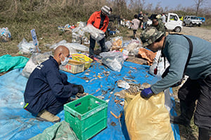 猿が島クリーンキャンペーン 収集風景